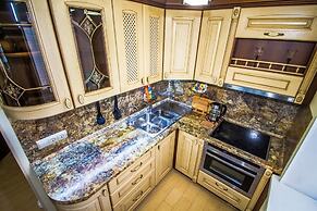 Apartment on Semenovskaya 34