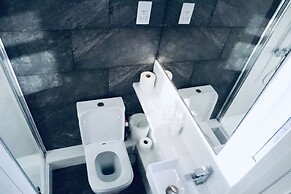 Luxury Suits near Wembley Stadium