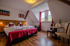 MoselAlpen - schlafen & genießen