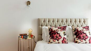 LeL Madalena GuestHouse