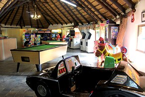 Monateng Safari Lodge