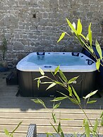 Domaine Des Tours Vauquelin
