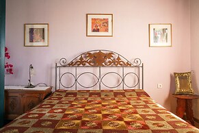 Gorgeous Stone Cottage by the sea