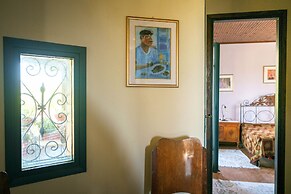 Gorgeous Stone Cottage by the sea