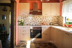 Gorgeous Stone Cottage by the sea