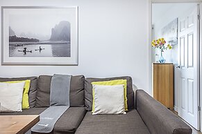 Splendid 3 Bedroom Apartment Marina View