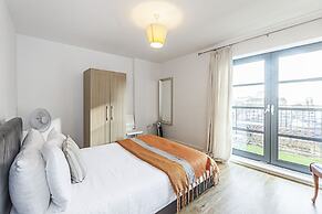 Splendid 3 Bedroom Apartment Marina View