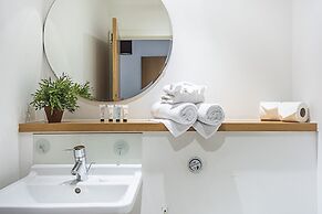 Splendid 3 Bedroom Apartment Marina View