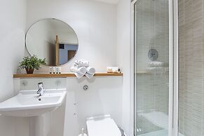 Splendid 3 Bedroom Apartment Marina View