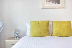 Splendid 3 Bedroom Apartment Marina View