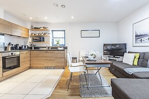 Splendid 3 Bedroom Apartment Marina View