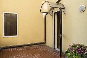 Piazza dei Frutti Flat