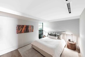 Mauna Kea Residences