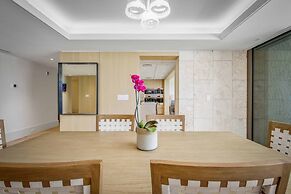 Mauna Kea Residences