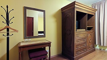 Shino Hotel