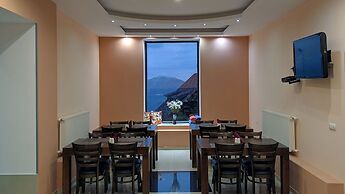 Shino Hotel