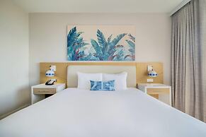 Radisson Resort Miami Beach