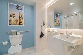 Radisson Resort Miami Beach