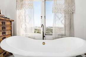 Your Luxury Escape - Bisque House