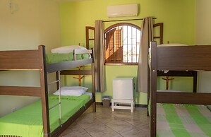 Beach Hostel & Suites Los Pibes de Flores