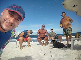 Beach Hostel & Suites Los Pibes de Flores