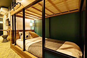 UNDER RAILWAY HOTEL AKIHABARA