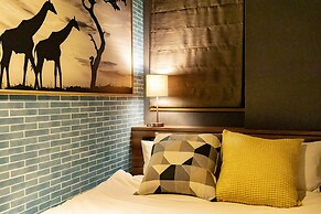 UNDER RAILWAY HOTEL AKIHABARA