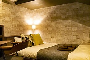 UNDER RAILWAY HOTEL AKIHABARA