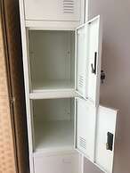 Million Pointz - Hostel