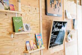 Million Pointz - Hostel