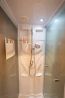 Million Pointz - Hostel