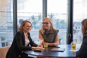 Crowne Plaza Adelaide by IHG