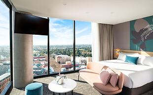 Crowne Plaza Adelaide by IHG