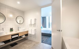 Crowne Plaza Adelaide by IHG