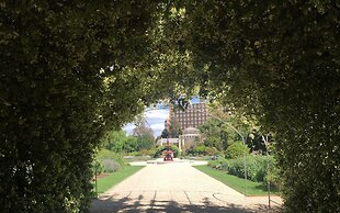 Crowne Plaza Adelaide by IHG