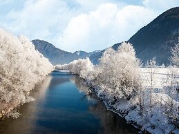 Detached Holiday Home in Salzburg near Ski Area with Sauna