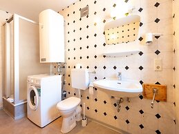 Detached Holiday Home in Salzburg near Ski Area with Sauna