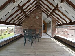 Spacious Holiday Home in Ovifat With Terrace