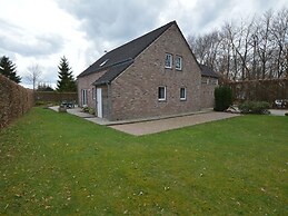 Spacious Holiday Home in Ovifat With Terrace