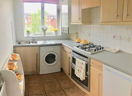 Apple Perch 2BR Flat-Free Parking