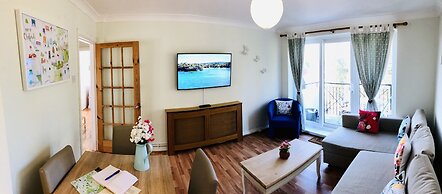 Apple Perch 2BR Flat-Free Parking