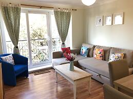 Apple Perch 2BR Flat-Free Parking