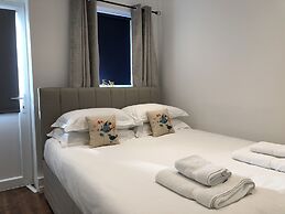 Fountain View 1BR Flat-Free Parking
