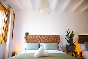 Apartamentos La Guarida 1820