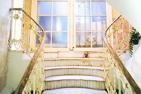 Apartamentos La Guarida 1820