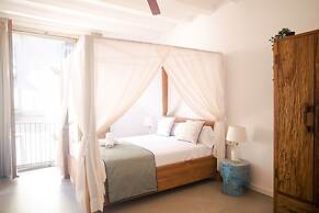 Apartamentos La Guarida 1820