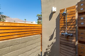 Tranquilo 3 Bedroom Home by RedAwning