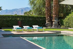 Tranquilo 3 Bedroom Home by RedAwning