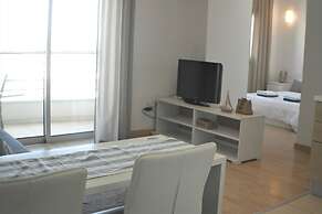 Eden Beach Apartments