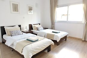 Eden Beach Apartments
